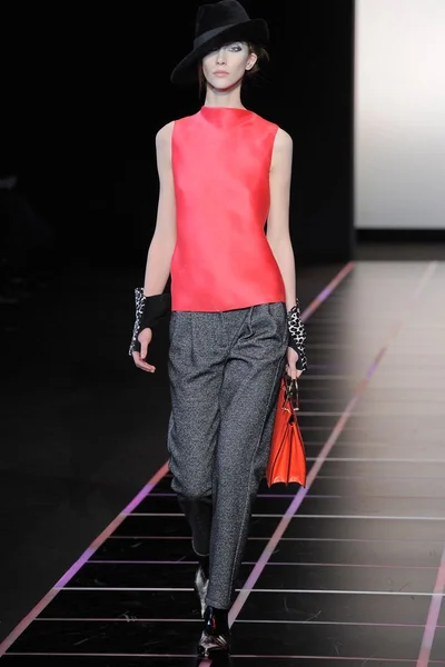 Look 8